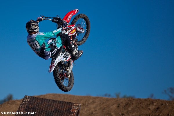 backyard-whips-ft-tom-parsons-29_gallery_full