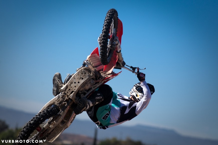 backyard-whips-ft-tom-parsons-4_gallery_full